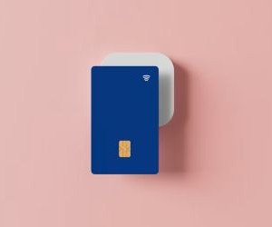 Rohstoffe wie Gold, Öl, Agrarprodukte und Industriemetalle bieten Möglichkeiten zur Portfoliodiversifizierung und zum Inflationsschutz, bergen aber aufgrund von Preisschwankungen, geopolitischen Spannungen und Angebots-Nachfrage-Schocks auch hohe Risiken. Entscheidend ist, mit einer klaren Strategie, einem Verständnis der zugrunde liegenden Markttreiber und ausschließlich mit Kapital zu investieren, das die finanzielle Stabilität nicht gefährdet.[Hier fehlt der Text, der die Anlagestrategie beschreibt und die die finanzielle Stabilität gefährdet.]